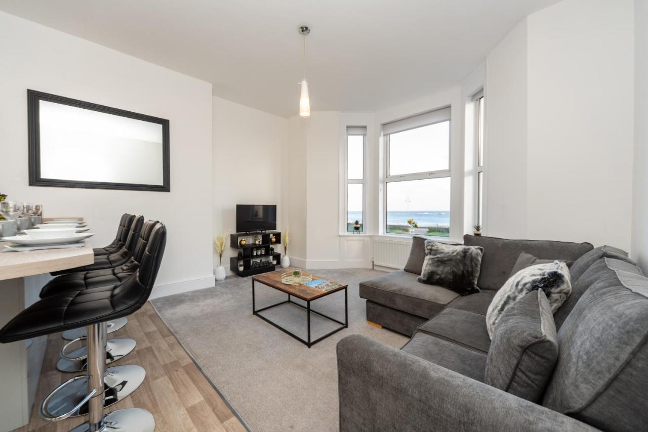 Sea Views Stunning 2 Bedroom Apartment # 洛斯托夫特 外观 照片