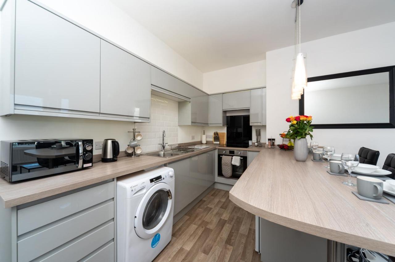 Sea Views Stunning 2 Bedroom Apartment # 洛斯托夫特 外观 照片